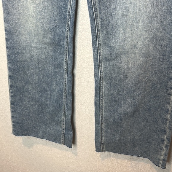 Kut from the Kloth Kelsey High Rise Ankle Flare Size 16 NWT - Picture 9 of 12